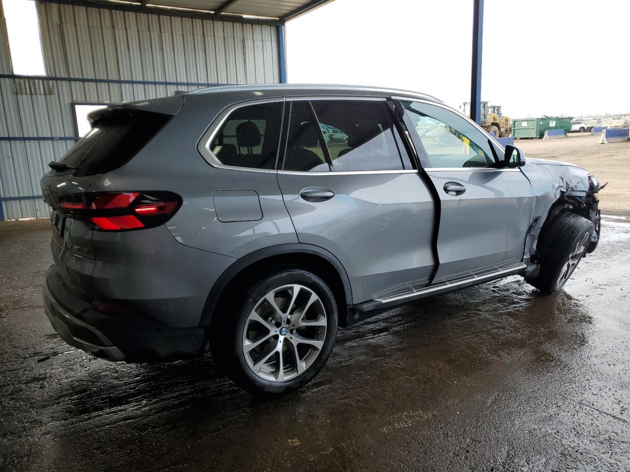 2024 BMW X5 - Image 3