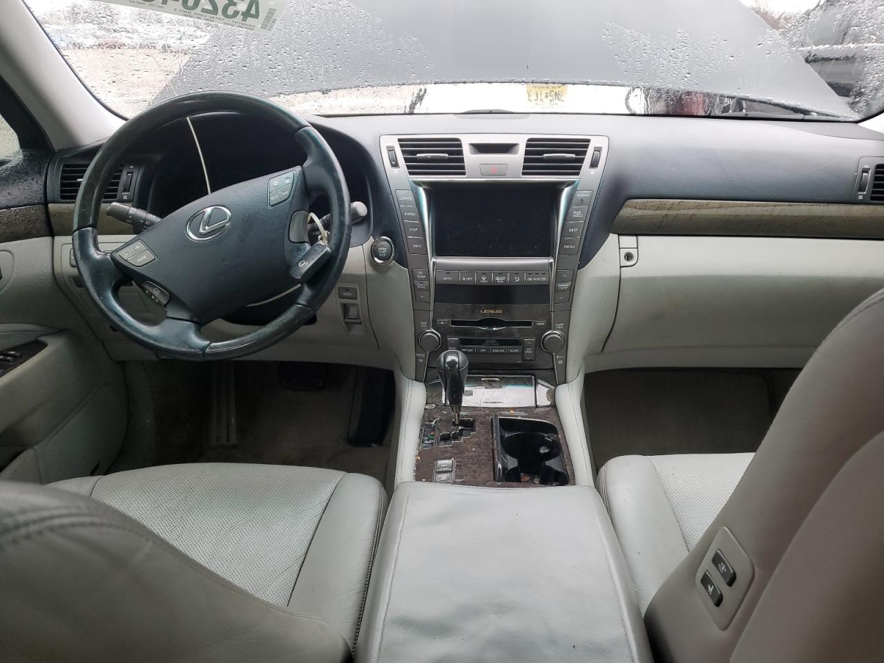 2008 Lexus LS - Image 8