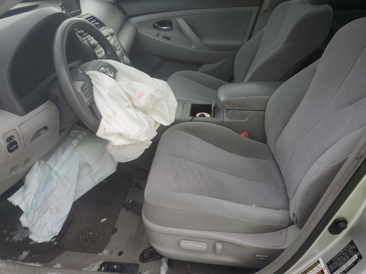 2011 Toyota Camry - Image 7