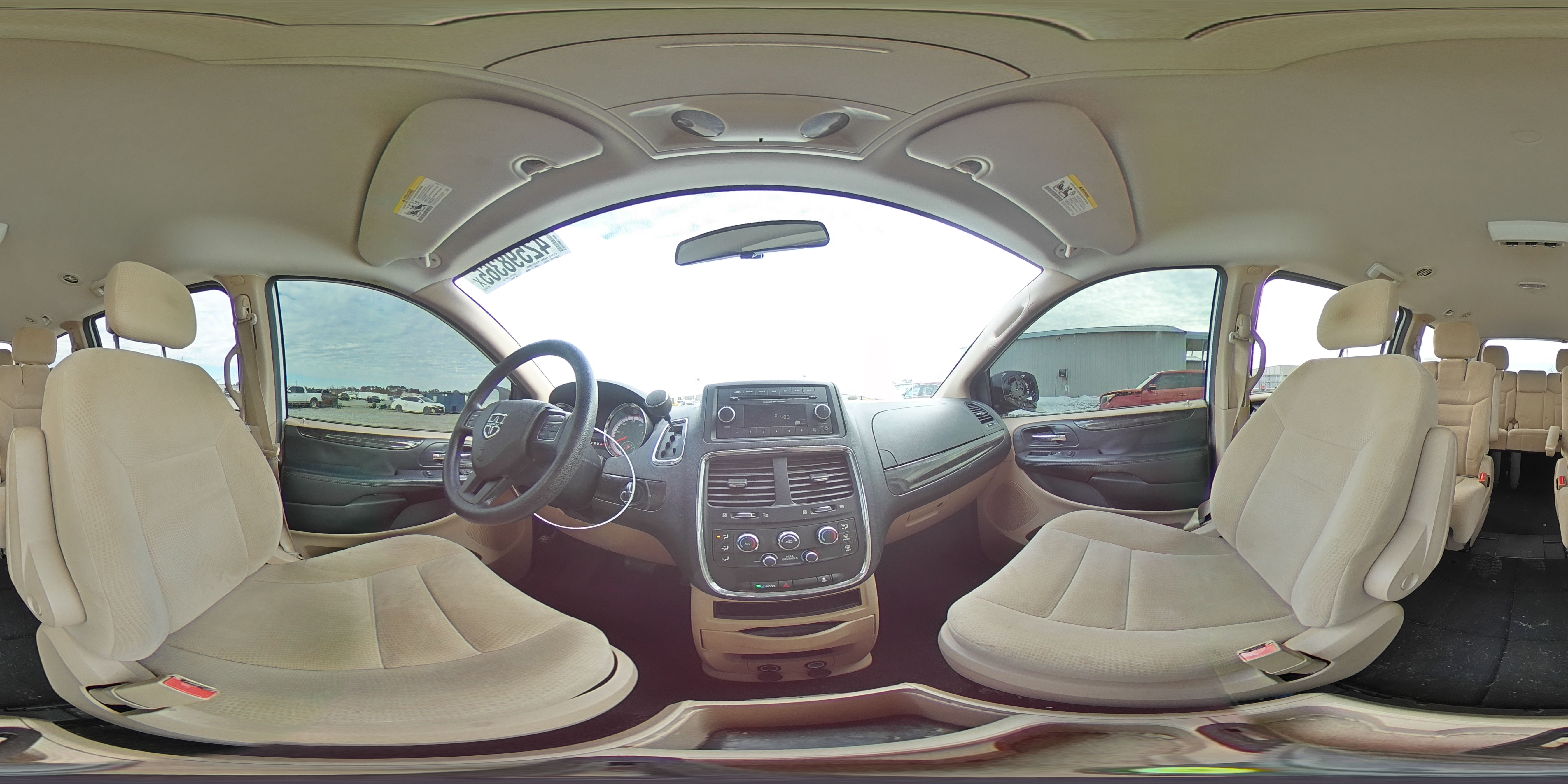 2016 Dodge Caravan - Image 16