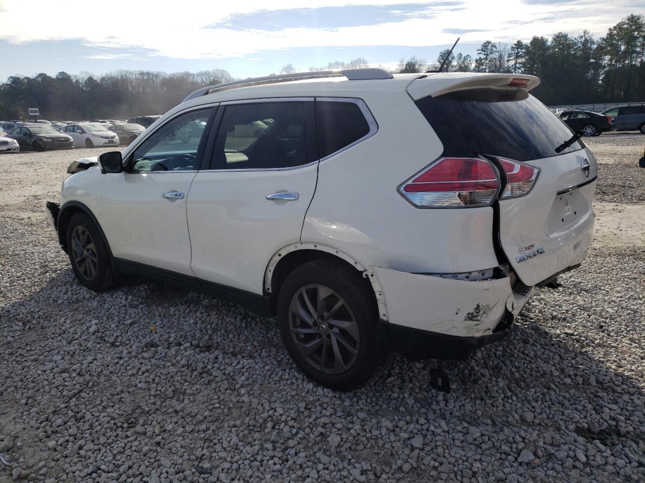 2016 Nissan Rogue - Image 2