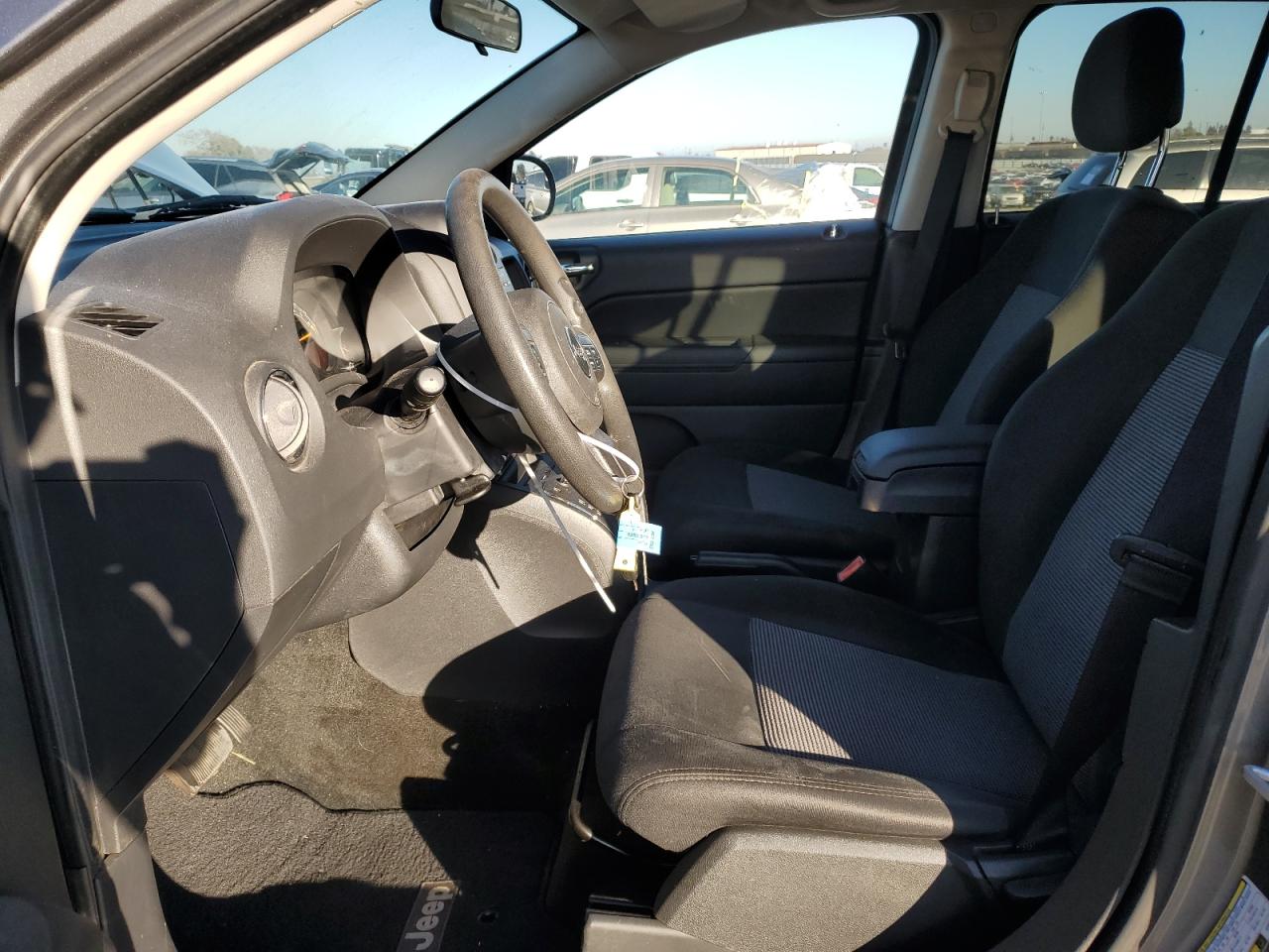 2014 Jeep Compass - Image 7