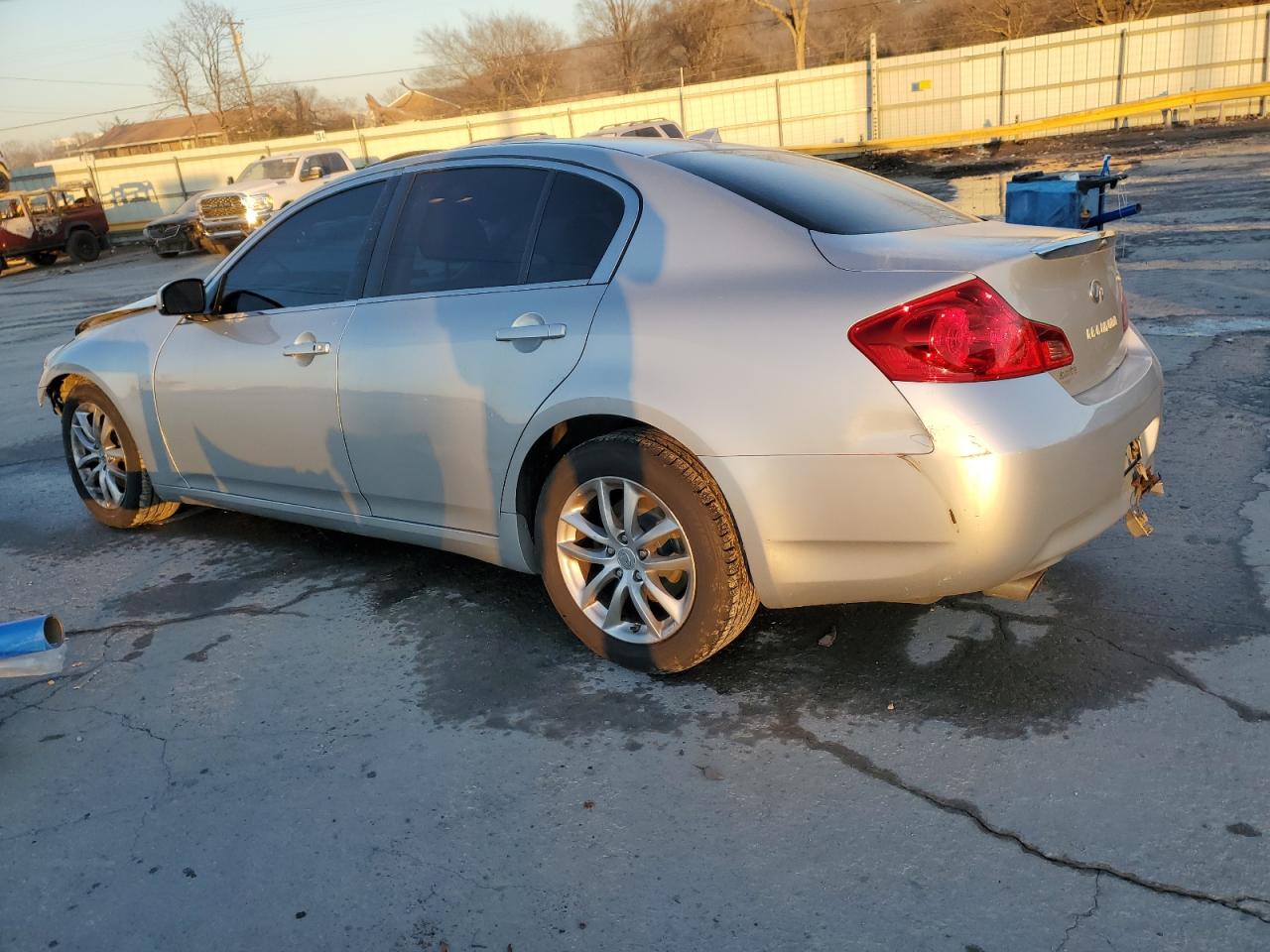 2008 Infiniti G - Image 2