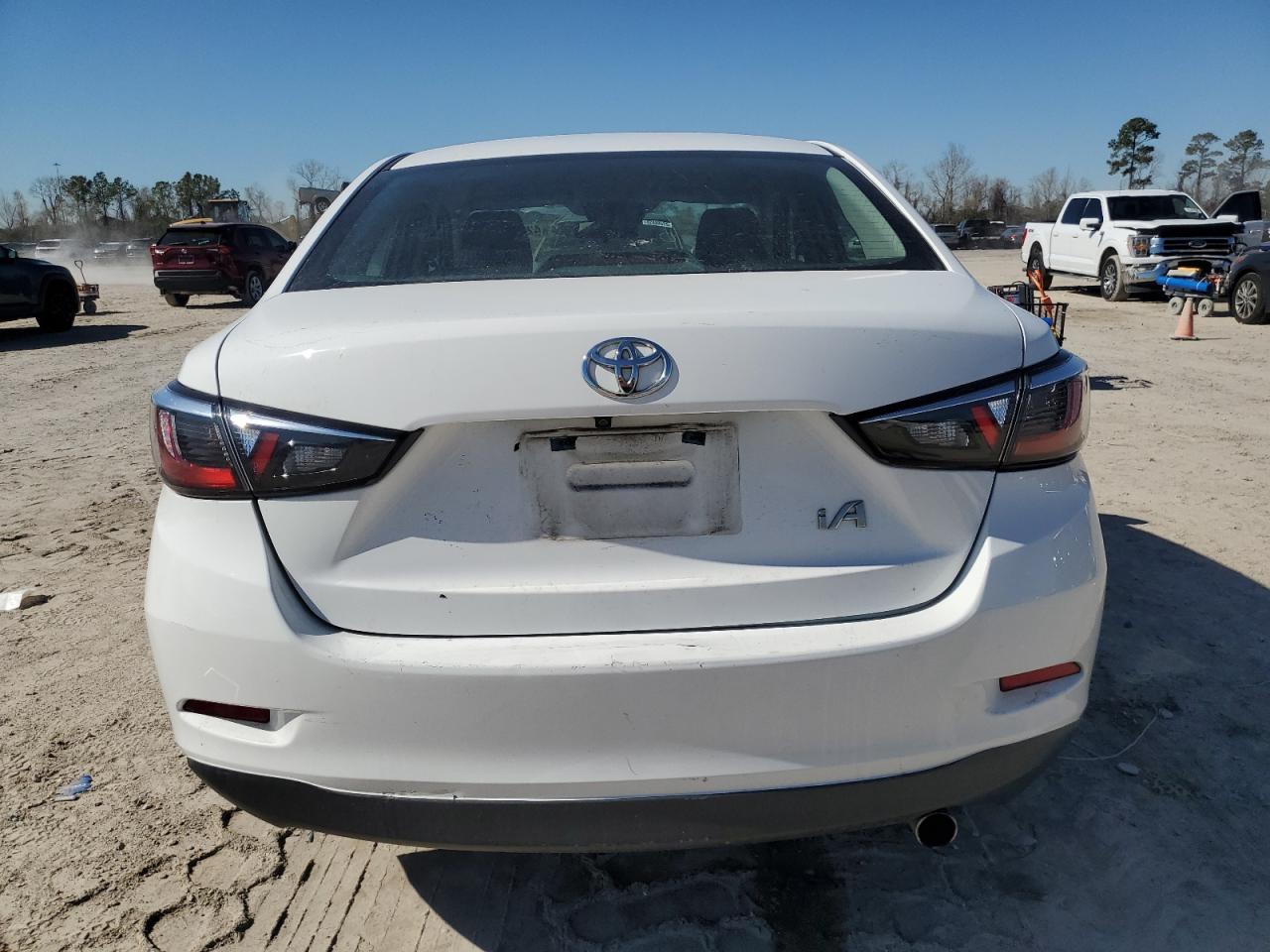 2017 Toyota Yaris - Image 6