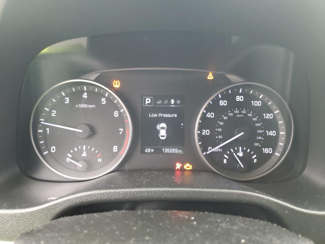 2017 Hyundai Elantra - Image 9