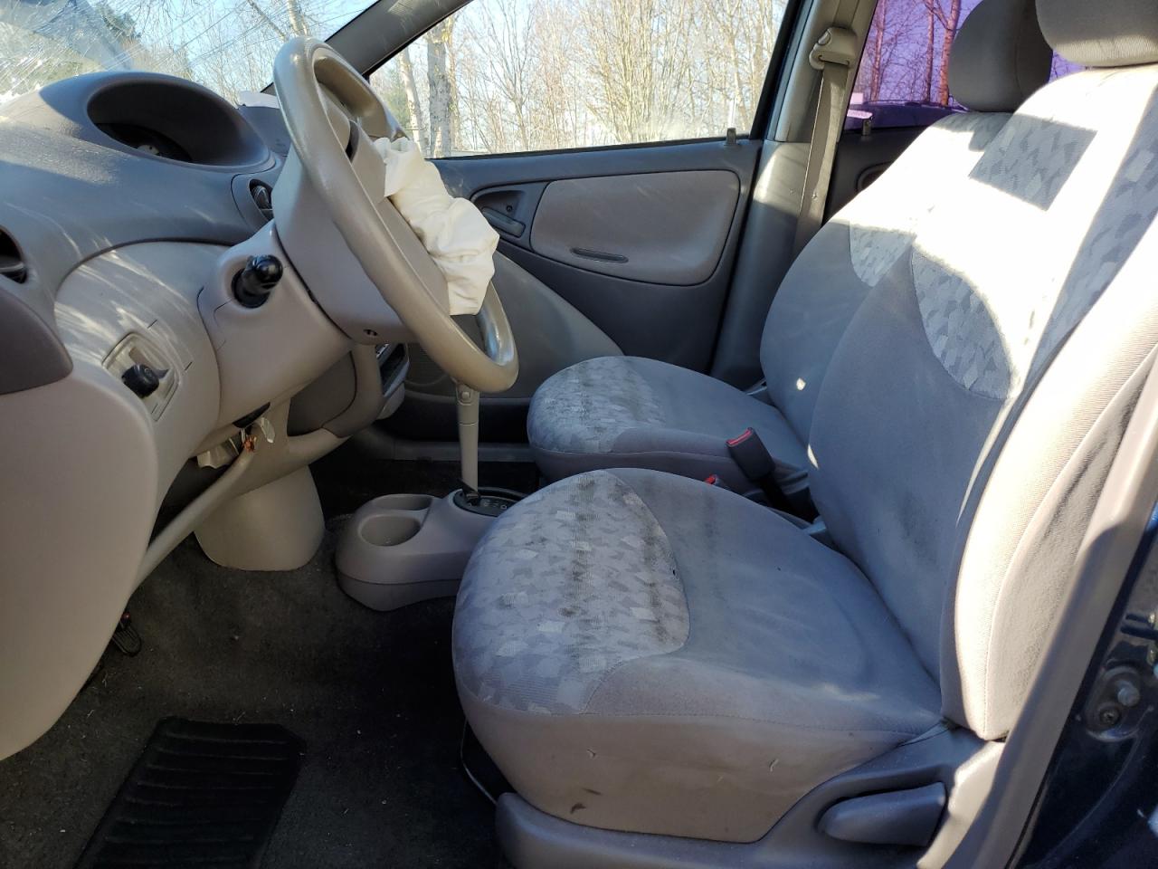 2002 Toyota Echo - Image 7