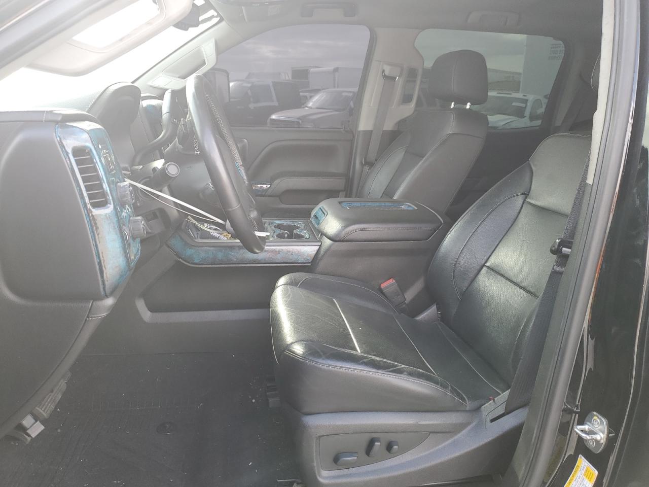 2019 Chevrolet Silverado - Image 7