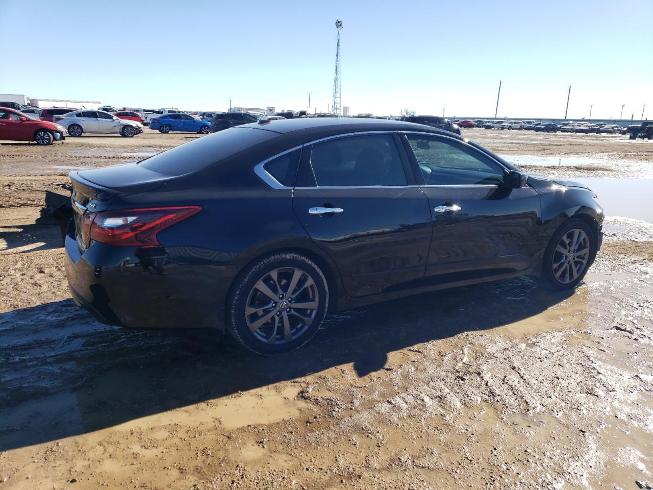 2018 Nissan Altima - Image 3