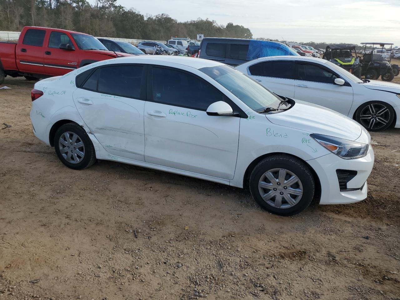 2021 Kia Rio - Image 4