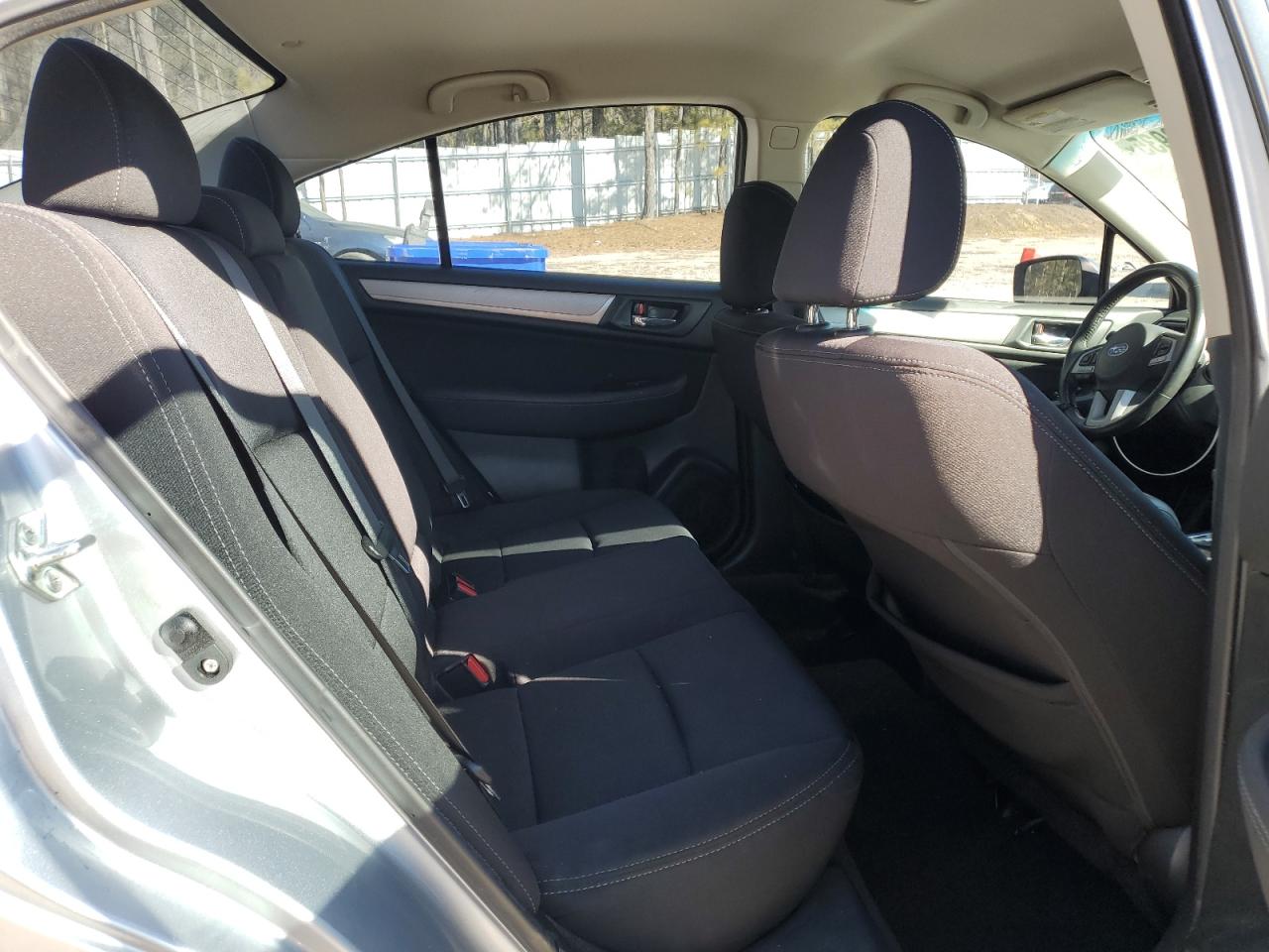 2015 Subaru Legacy - Image 10