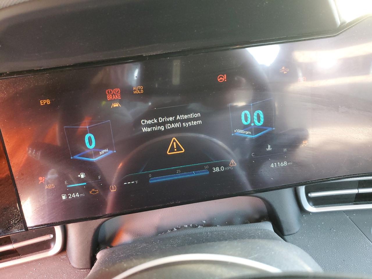 2023 Hyundai Elantra - Image 9