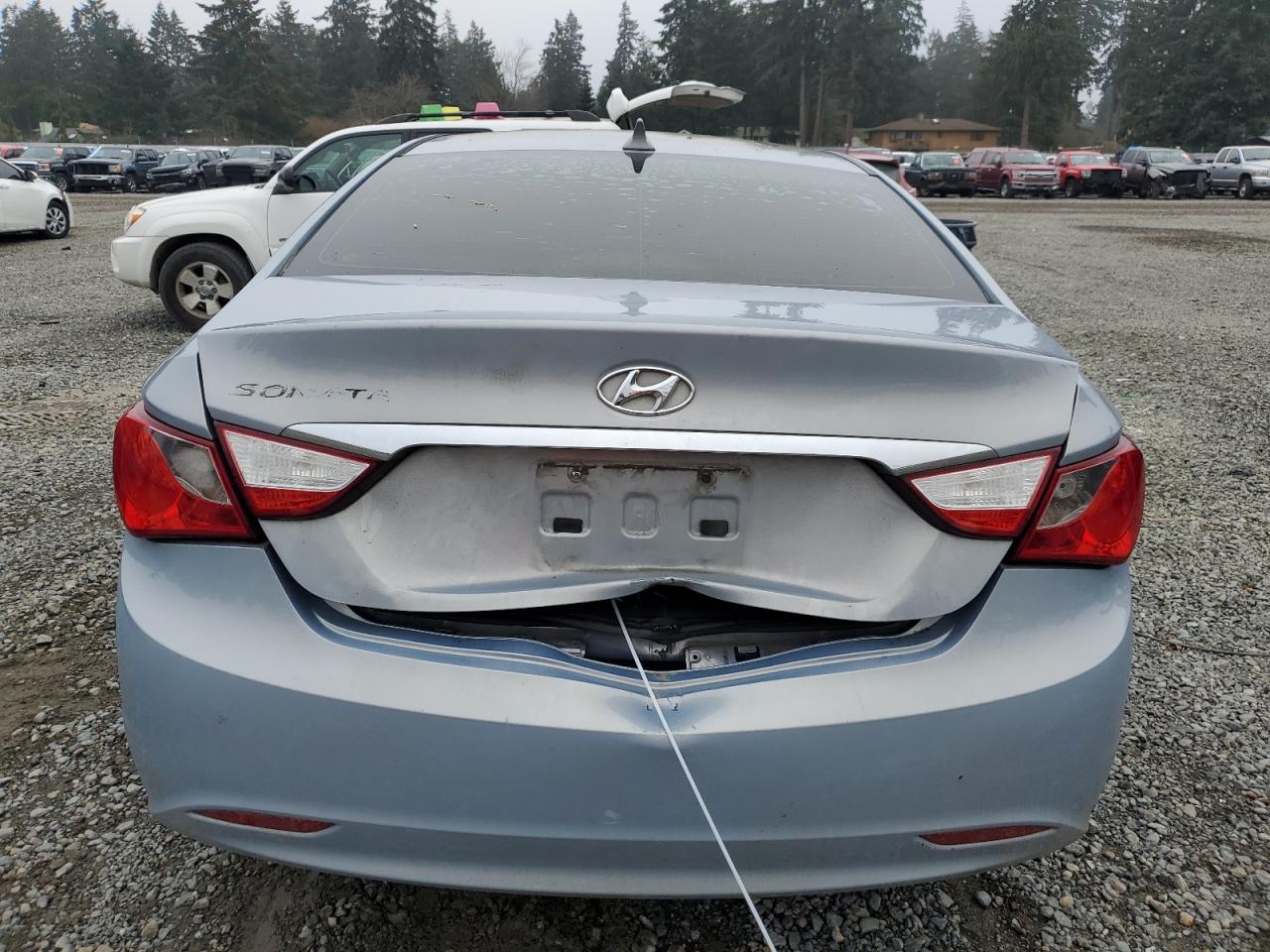 2011 Hyundai Sonata - Image 6