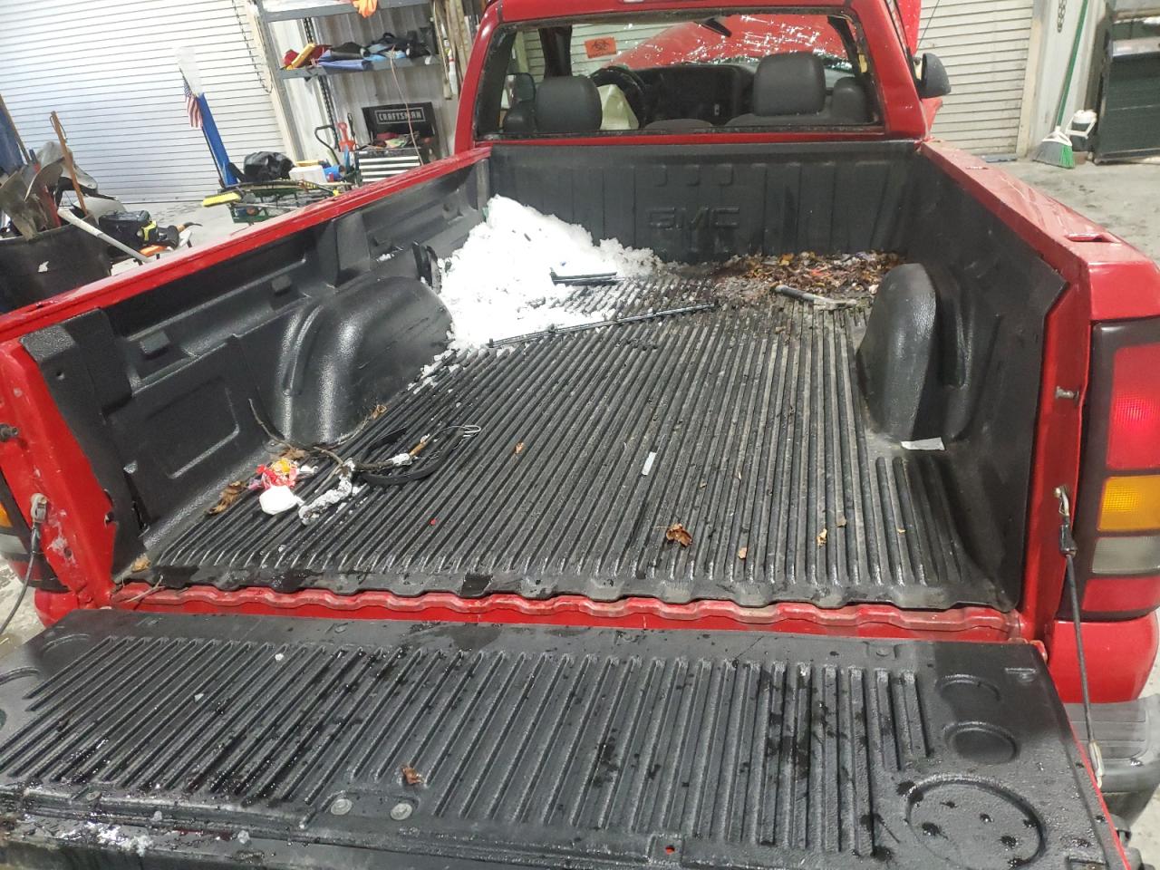 2006 GMC Sierra - Image 10
