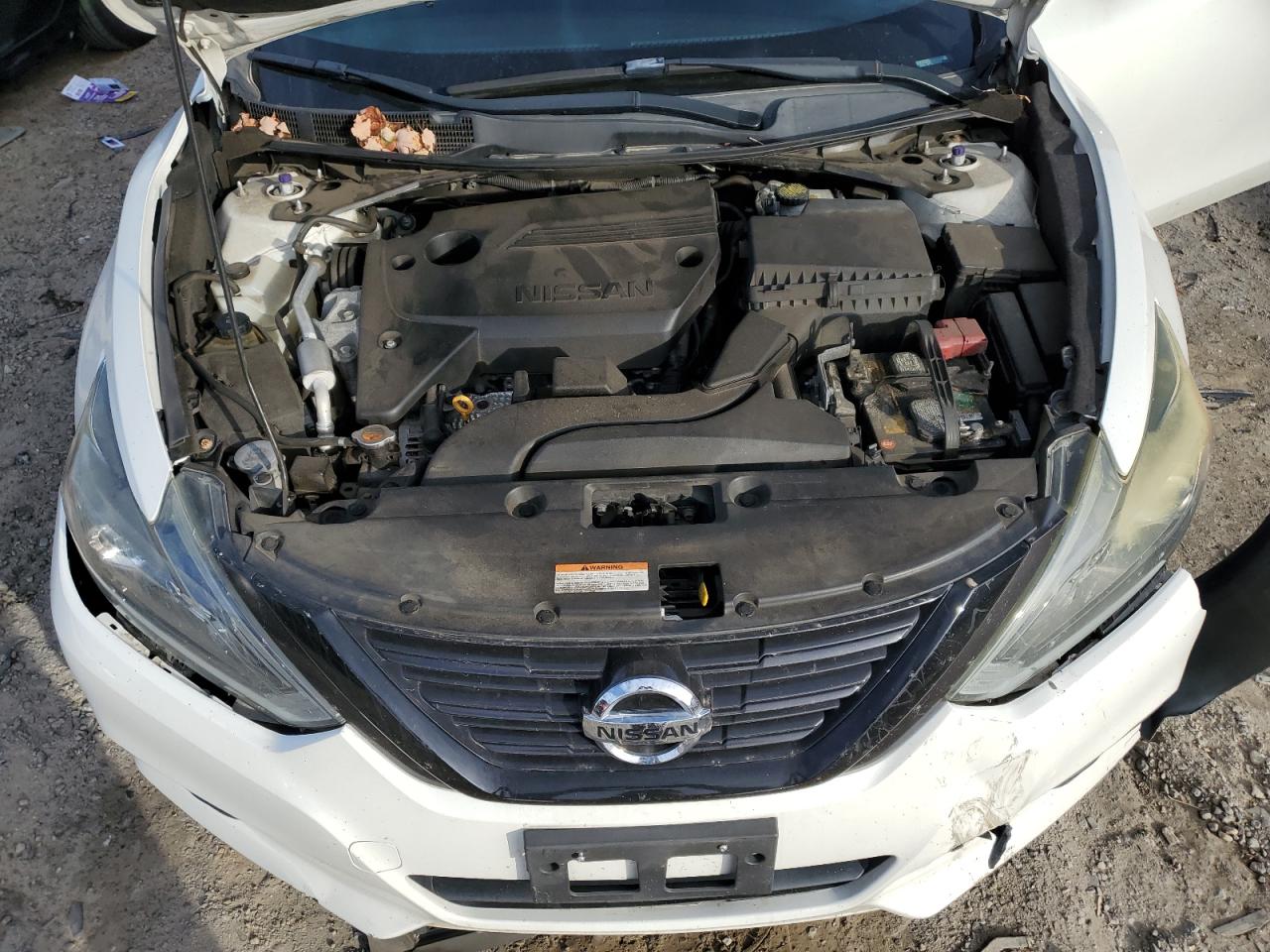 2018 Nissan Altima - Image 11