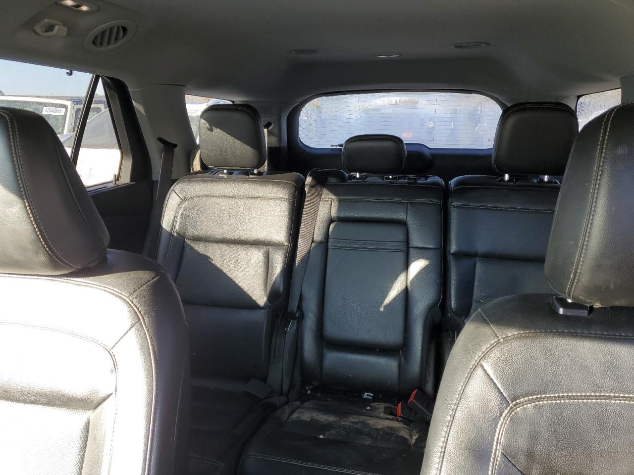2021 Ford Explorer - Image 10