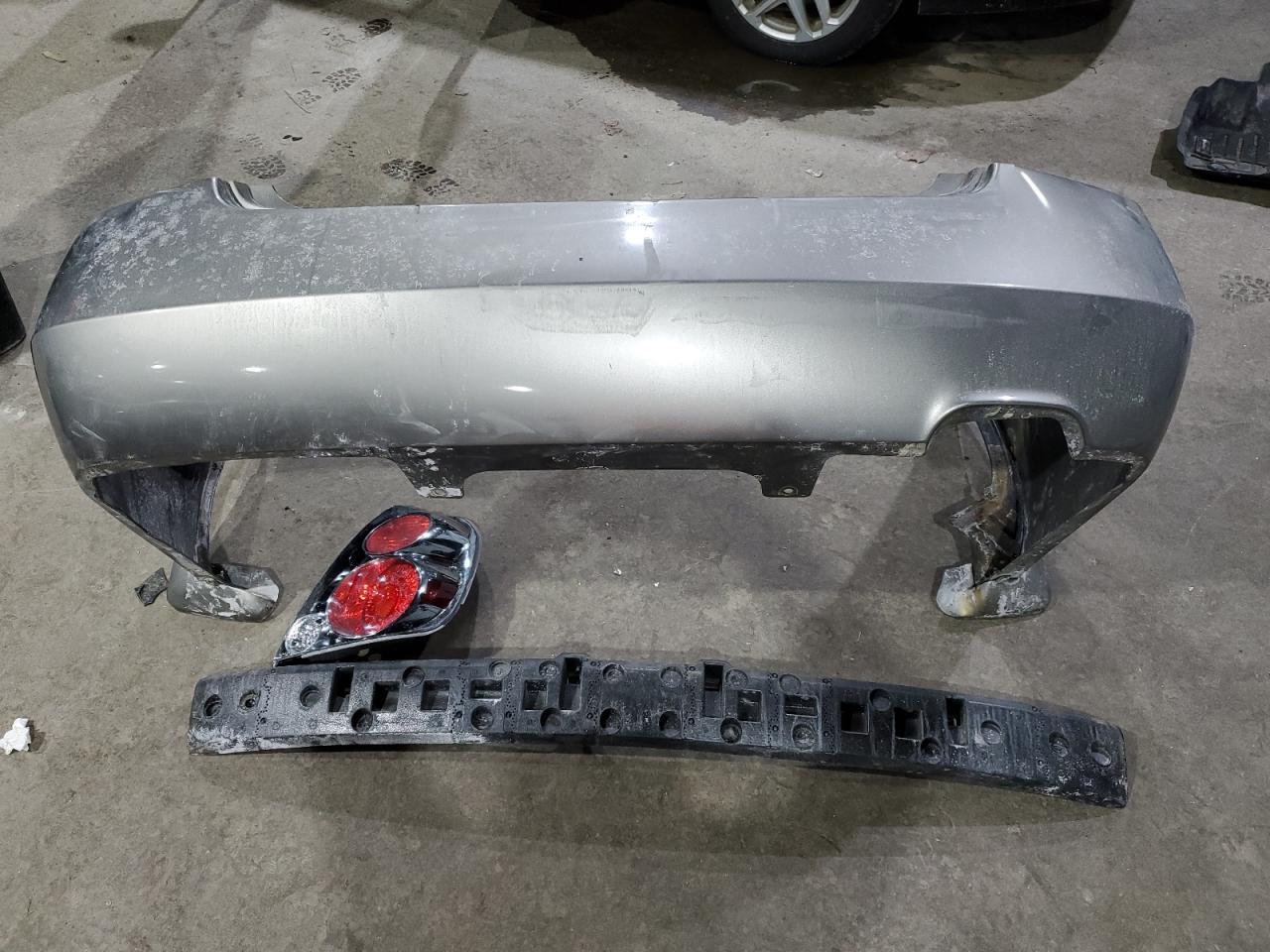 2005 Nissan Altima - Image 12
