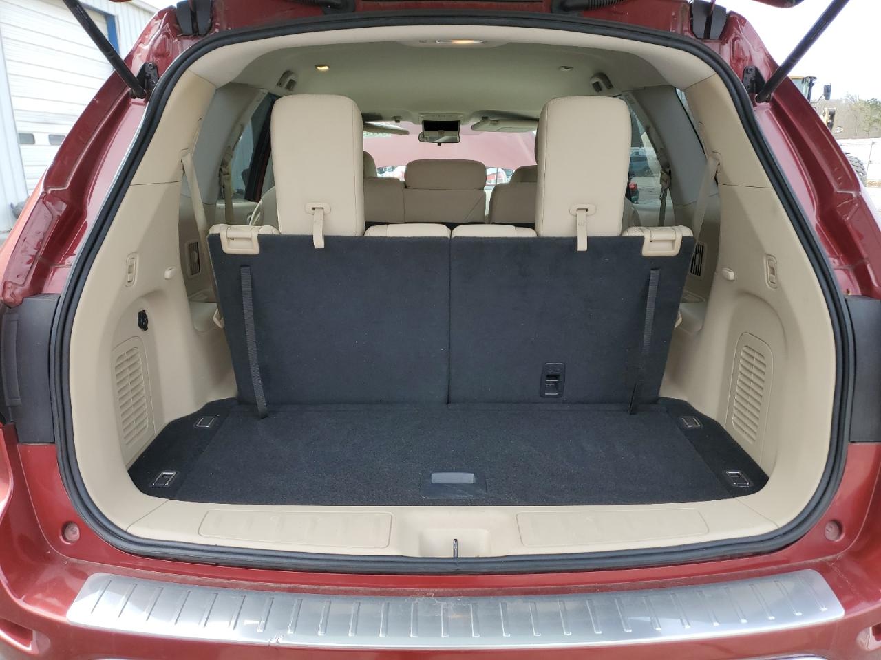 2017 Nissan Pathfinder - Image 6