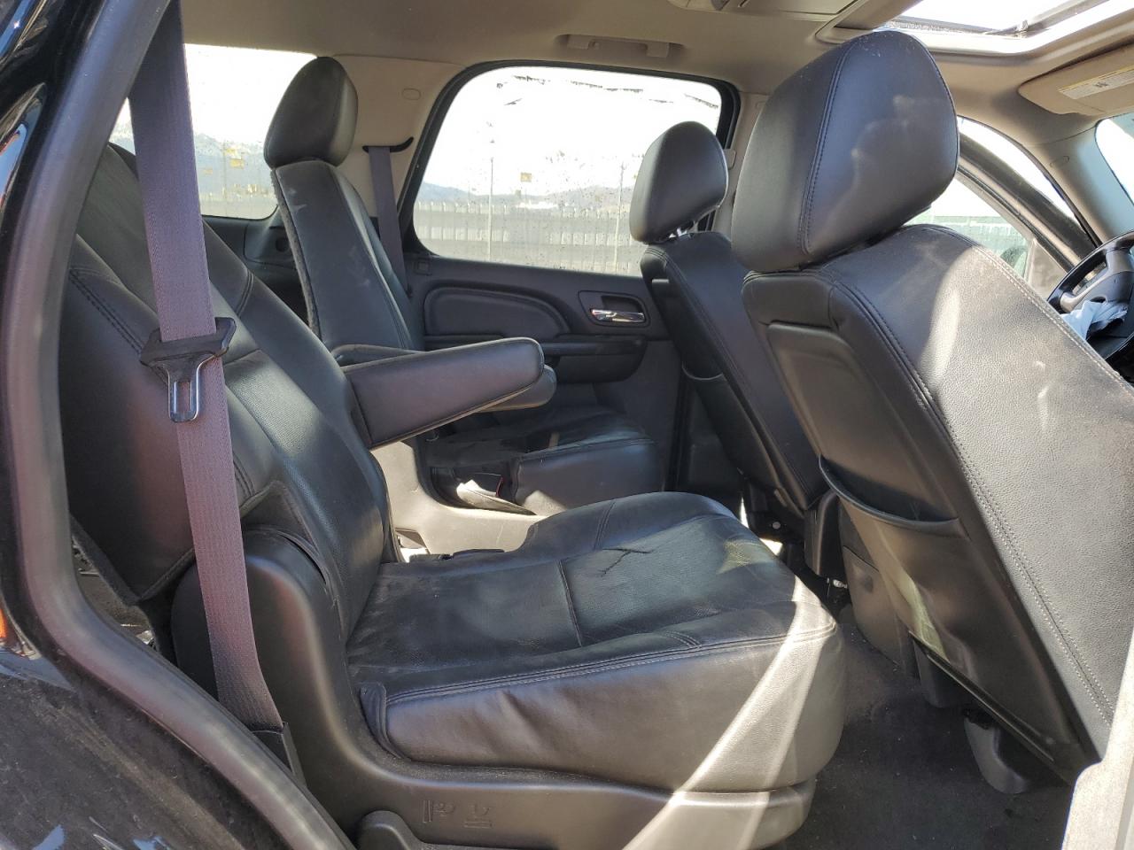 2014 GMC Yukon - Image 12