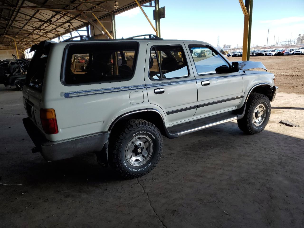 1995 Toyota 4Runner - Image 3
