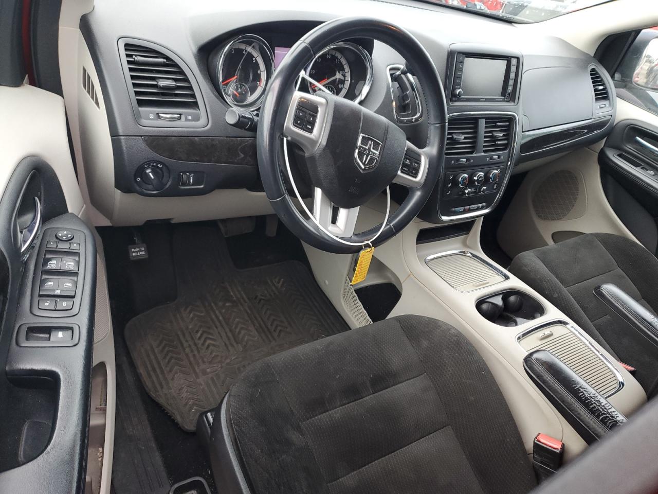 2016 Dodge Caravan - Image 8