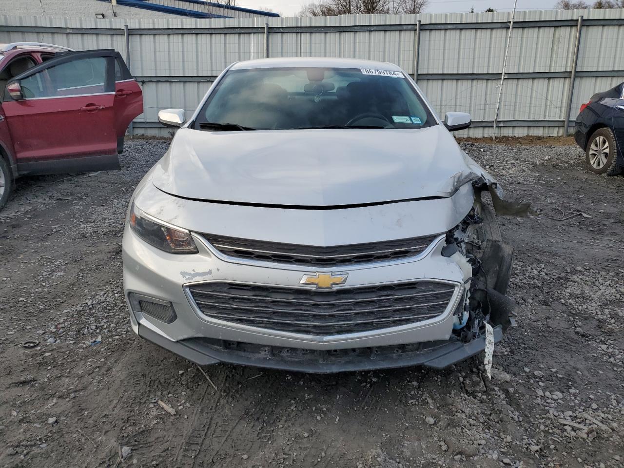2016 Chevrolet Malibu - Image 5