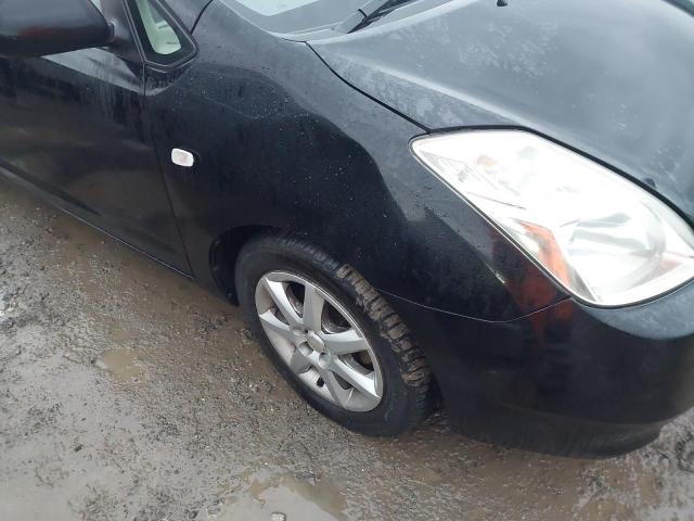 2004 TOYOTA PRIUS T3 V