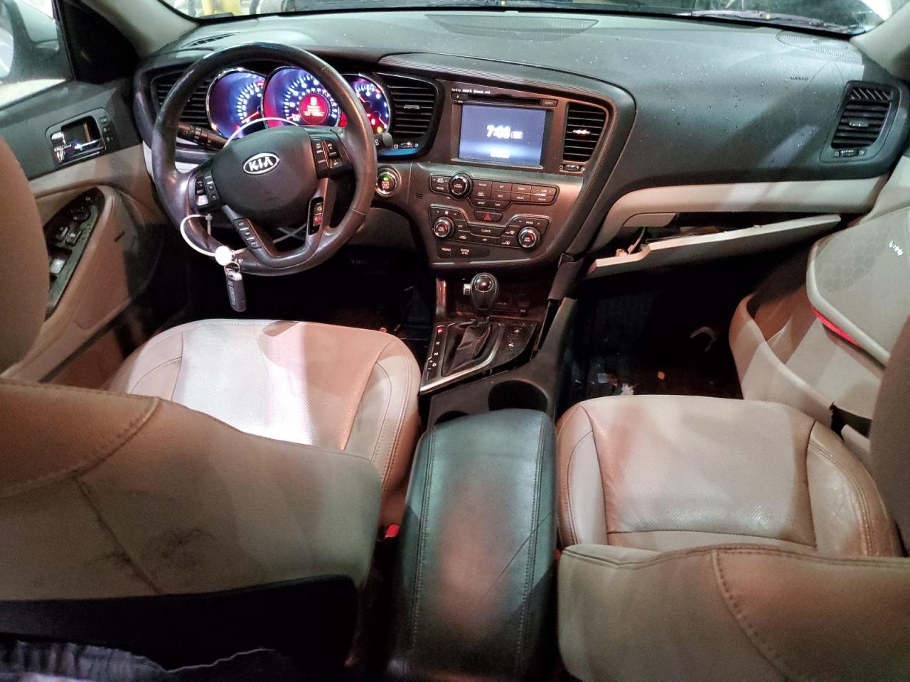 2012 Kia Optima - Image 8
