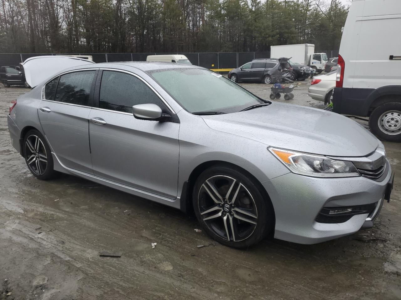 2017 Honda Accord - Image 4