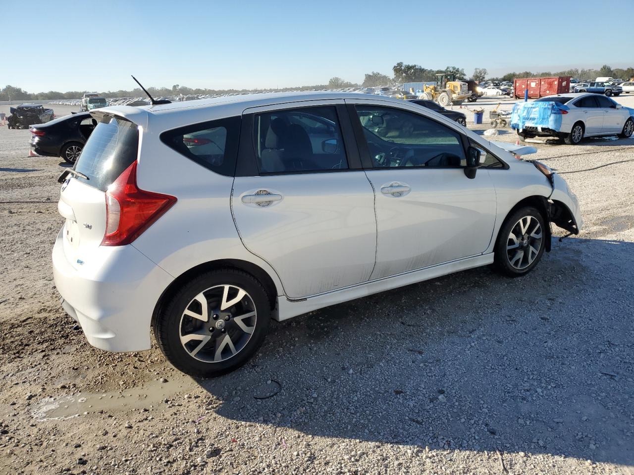 2016 Nissan Versa - Image 3