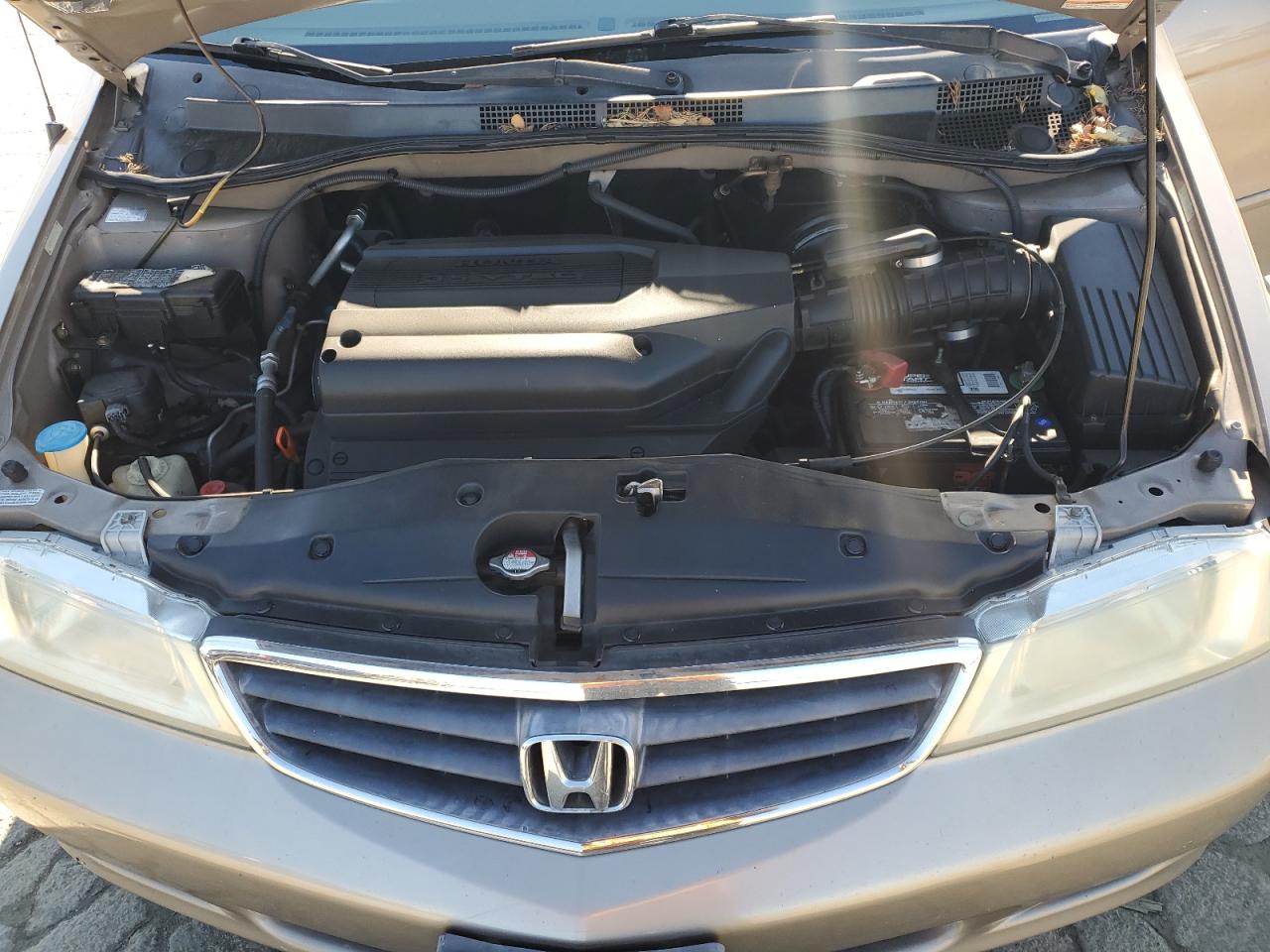 2004 Honda Odyssey - Image 13