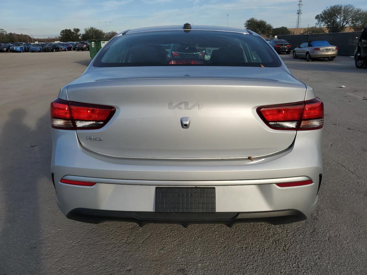 2023 Kia Rio - Image 6