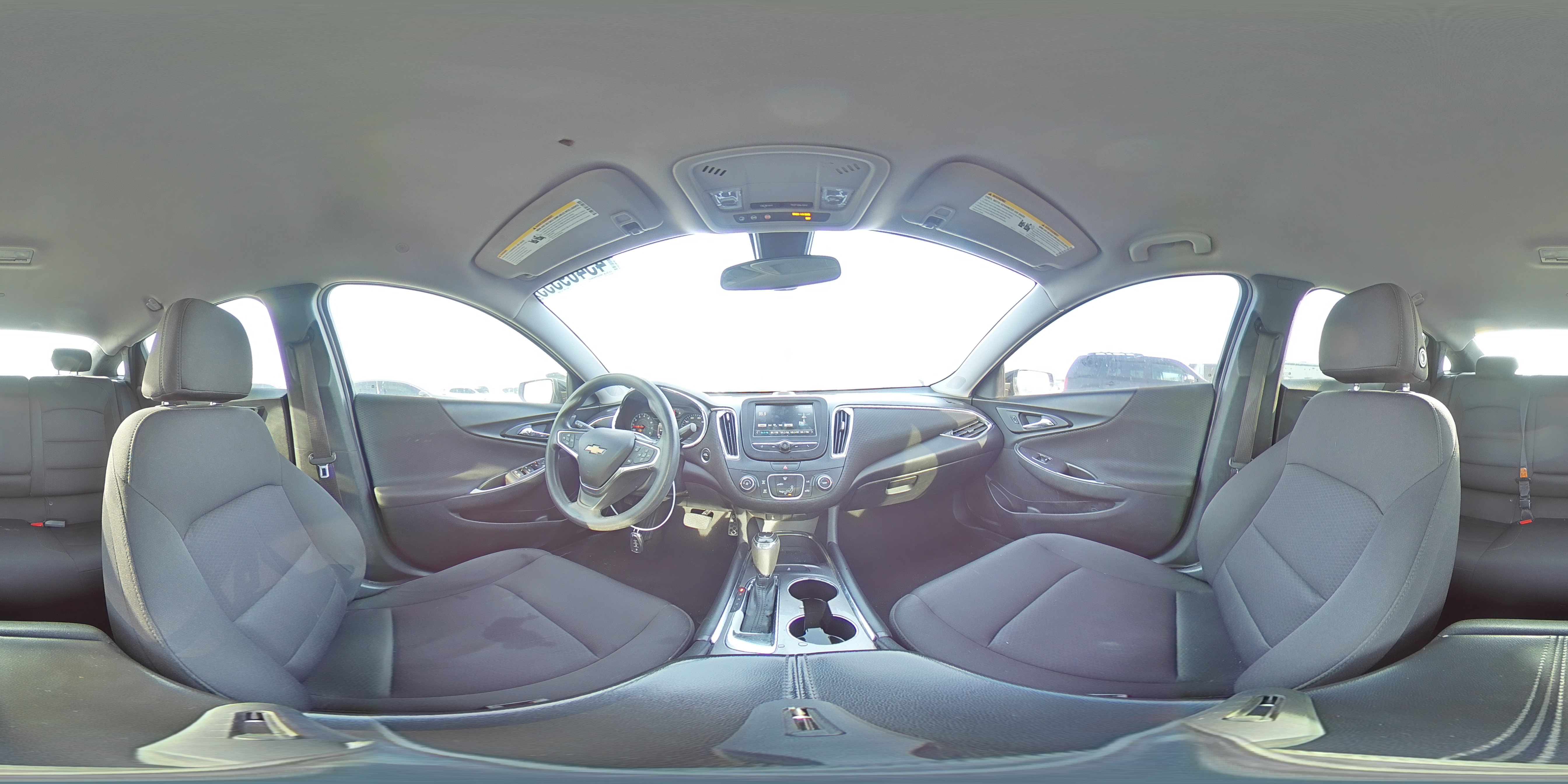 2018 Chevrolet Malibu - Image 13