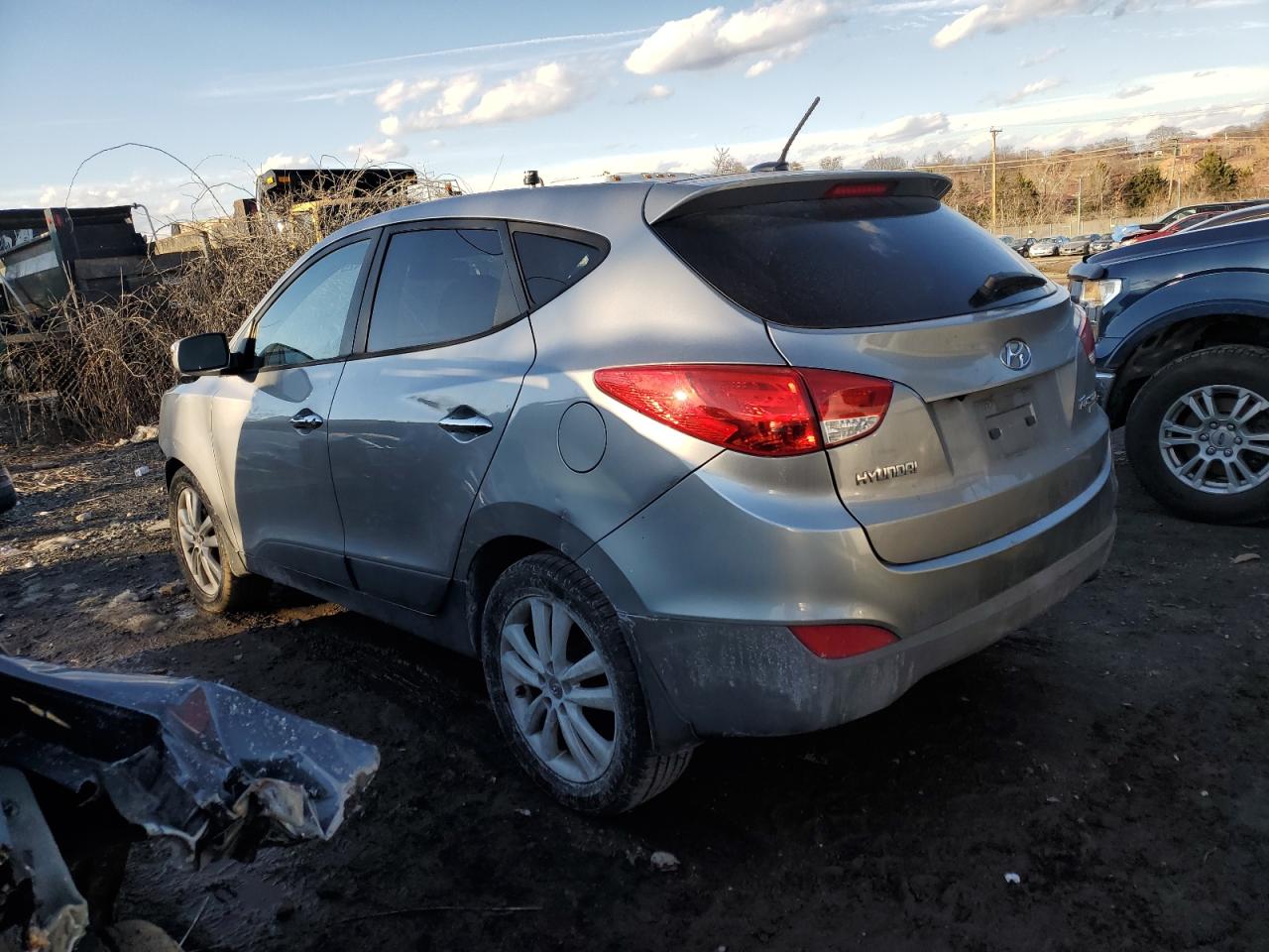 2013 Hyundai Tucson - Image 2
