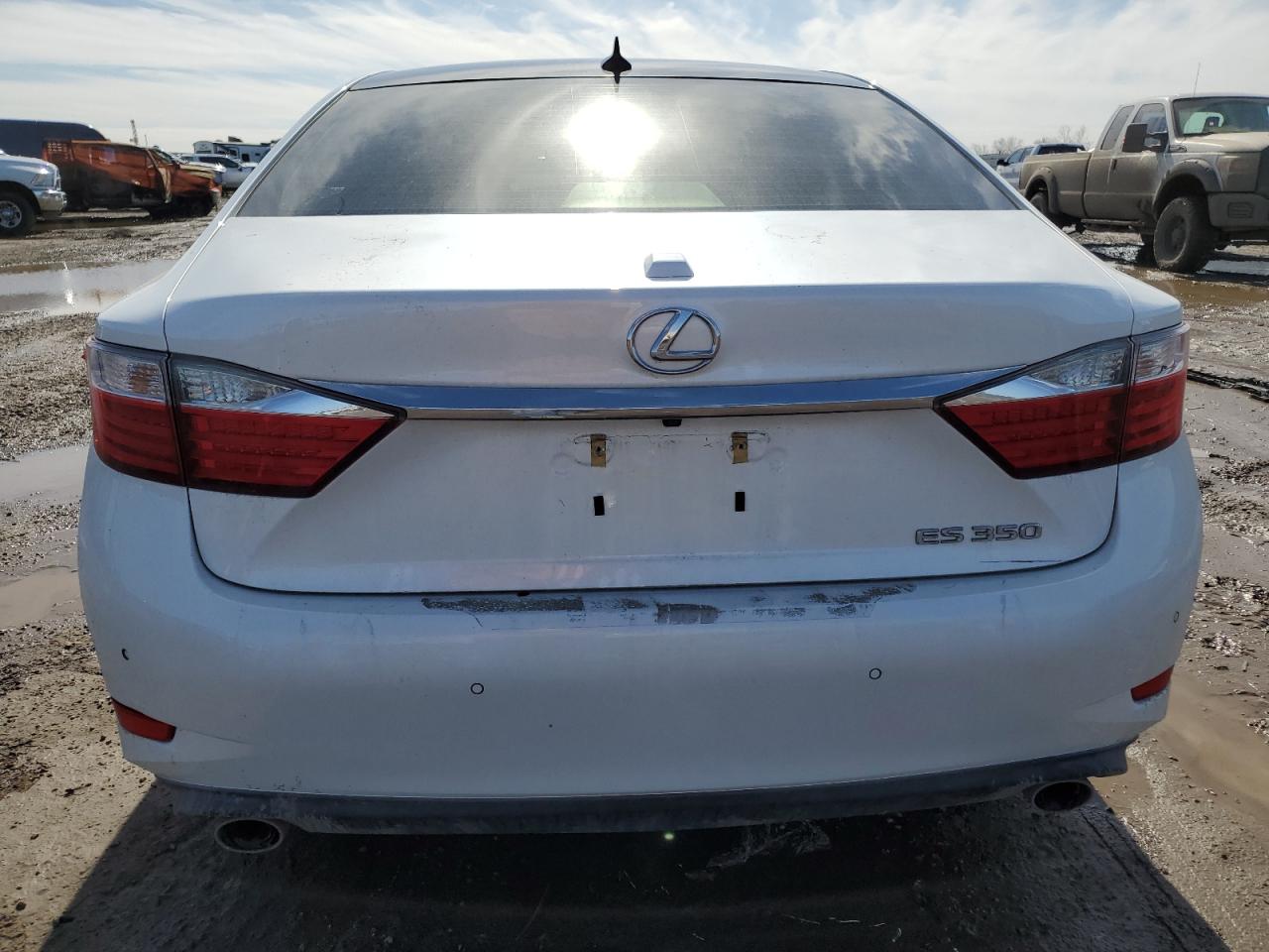 2014 Lexus ES - Image 6