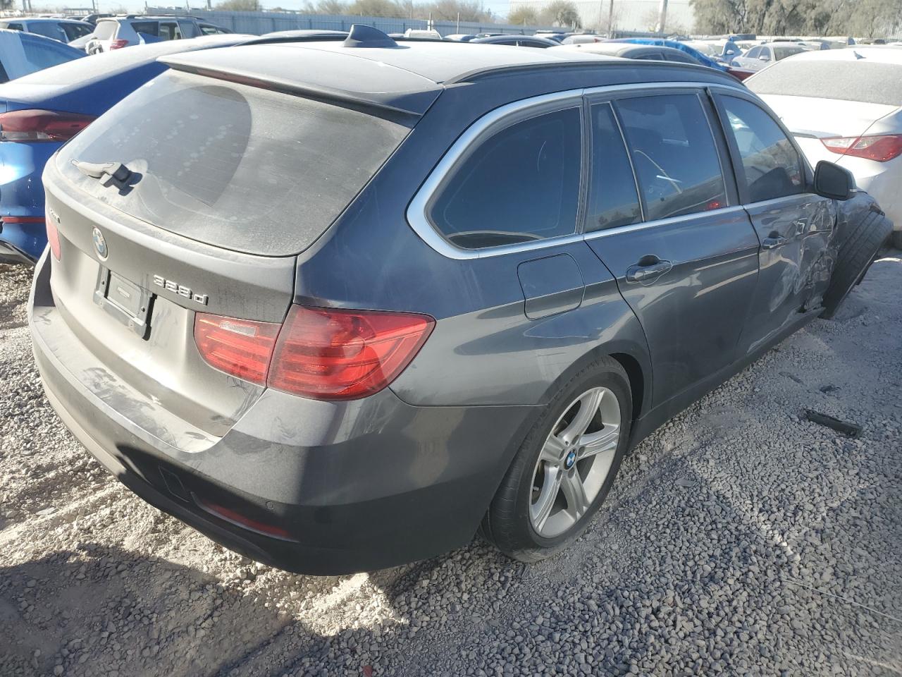 VIN WBA3K5C55FK301823 2015 BMW 3 SERIES no.3