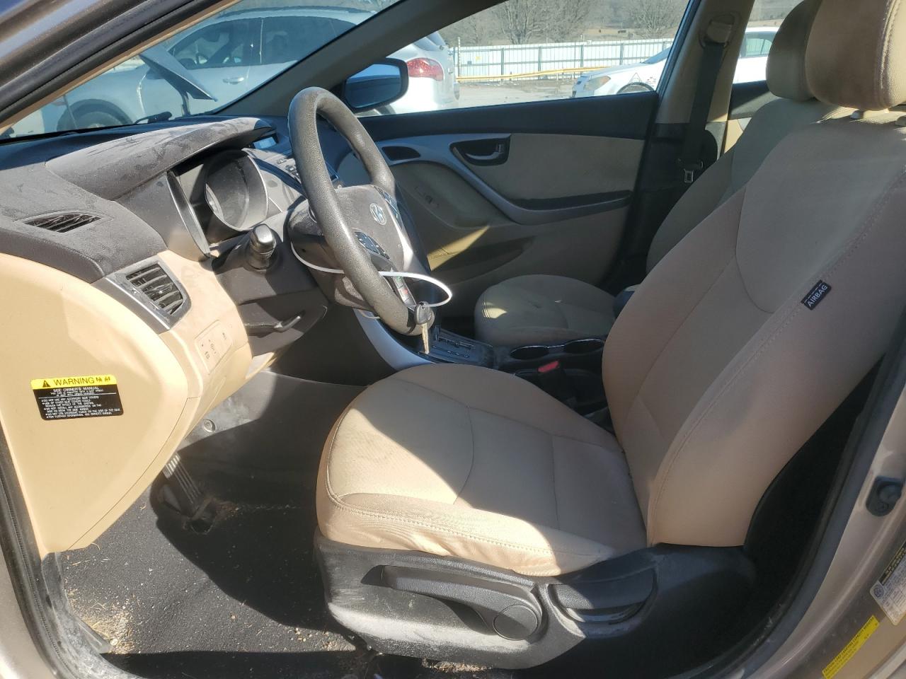 2013 Hyundai Elantra - Image 7