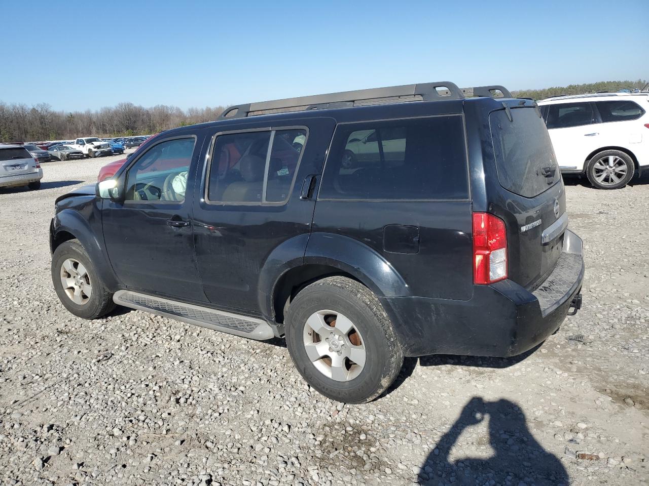 2008 Nissan Pathfinder - Image 2