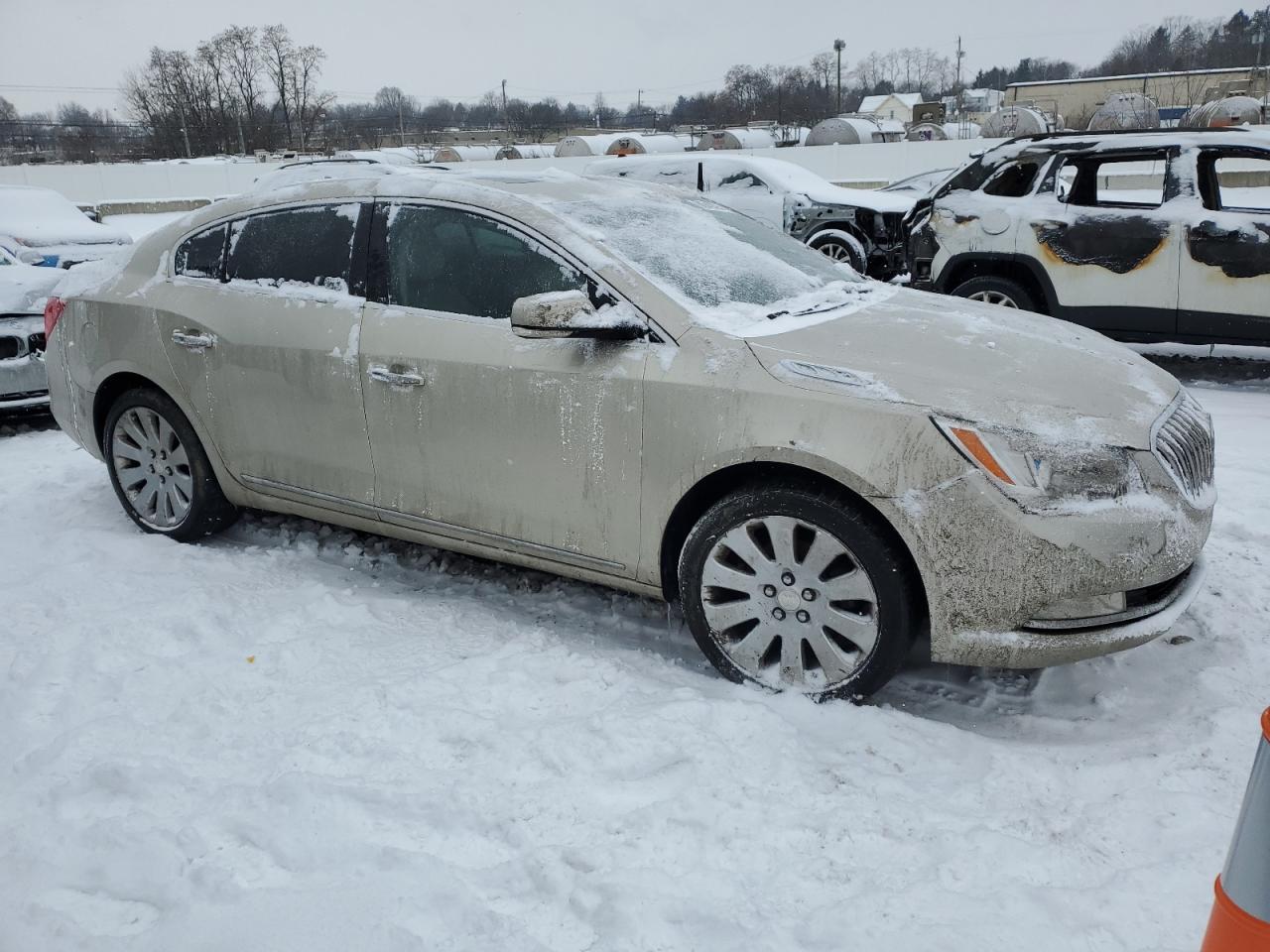 VIN 1G4GC5G37EF203356 2014 BUICK LACROSSE no.4