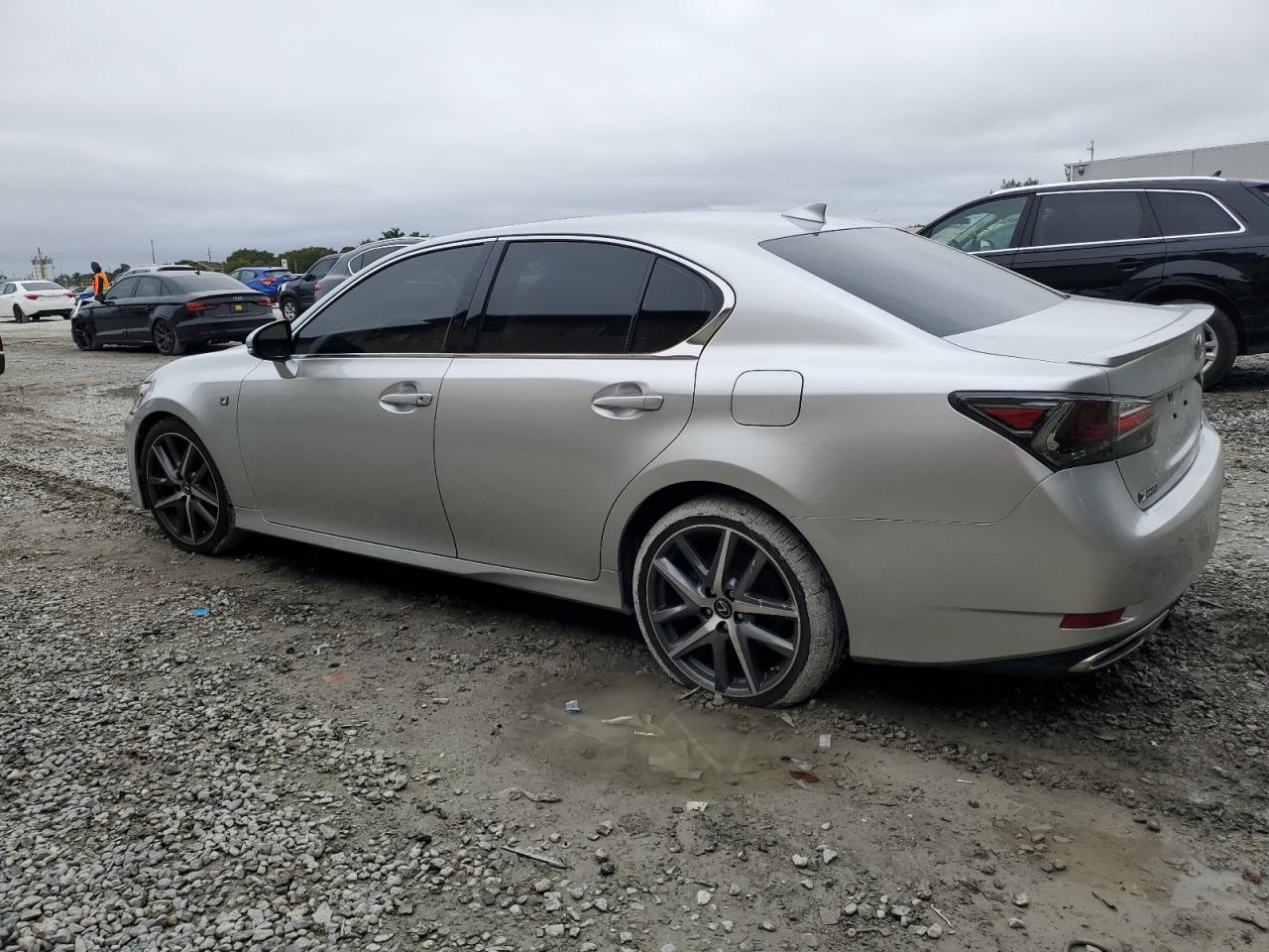 2016 Lexus GS - Image 2