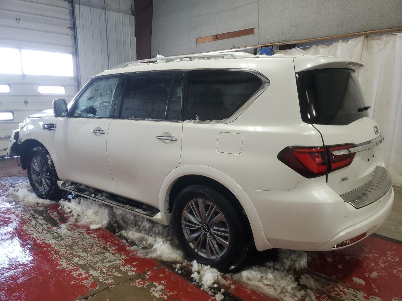 2024 Infiniti QX80 - Image 2