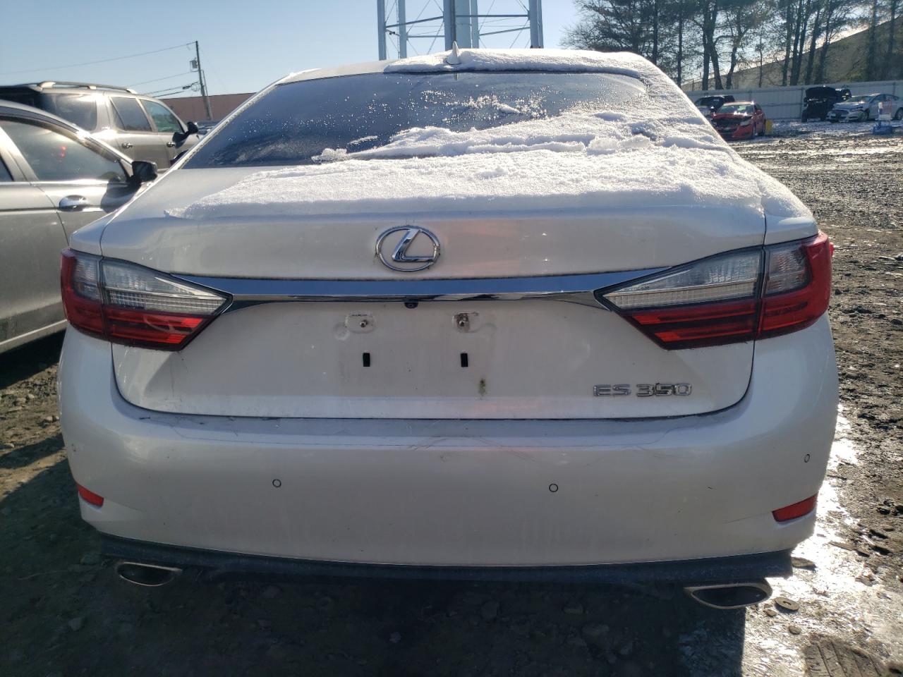 2017 Lexus ES - Image 6