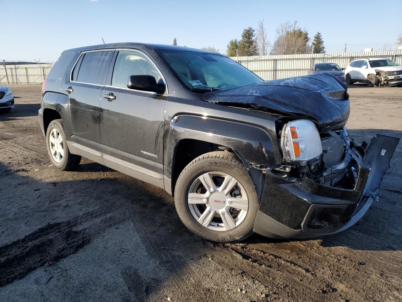 2016 GMC Terrain - Image 4