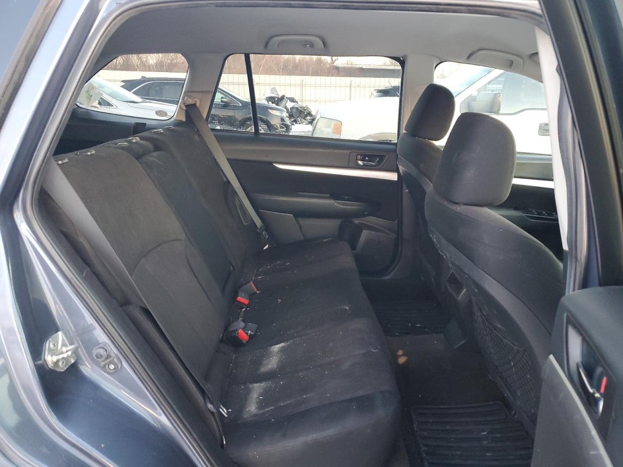 2014 Subaru Outback - Image 11