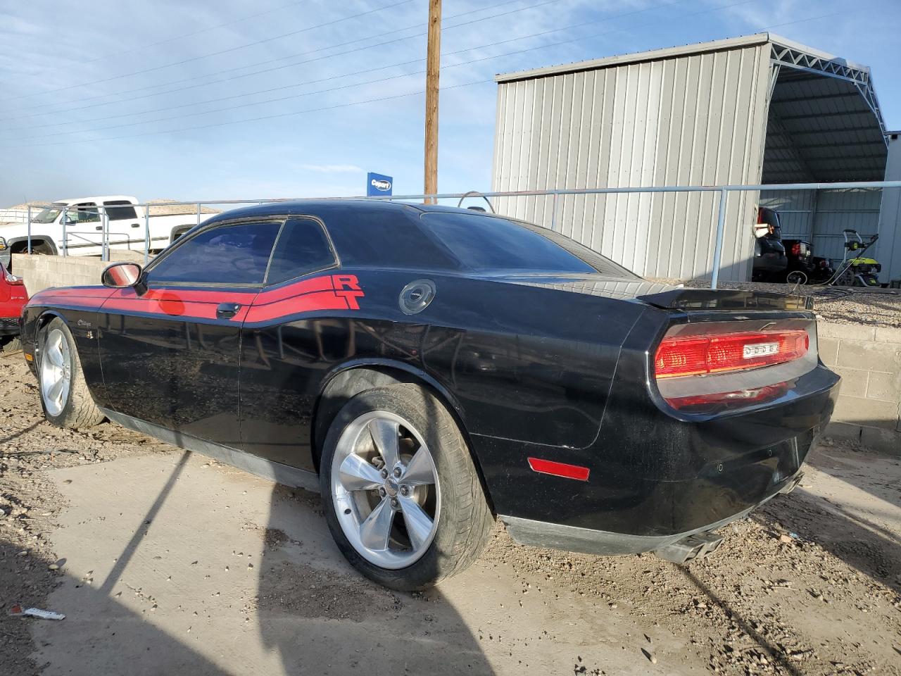 VIN 2C3CDYBT9EH163745 2014 DODGE CHALLENGER no.2