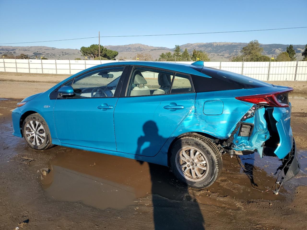 2022 Toyota Prius - Image 2