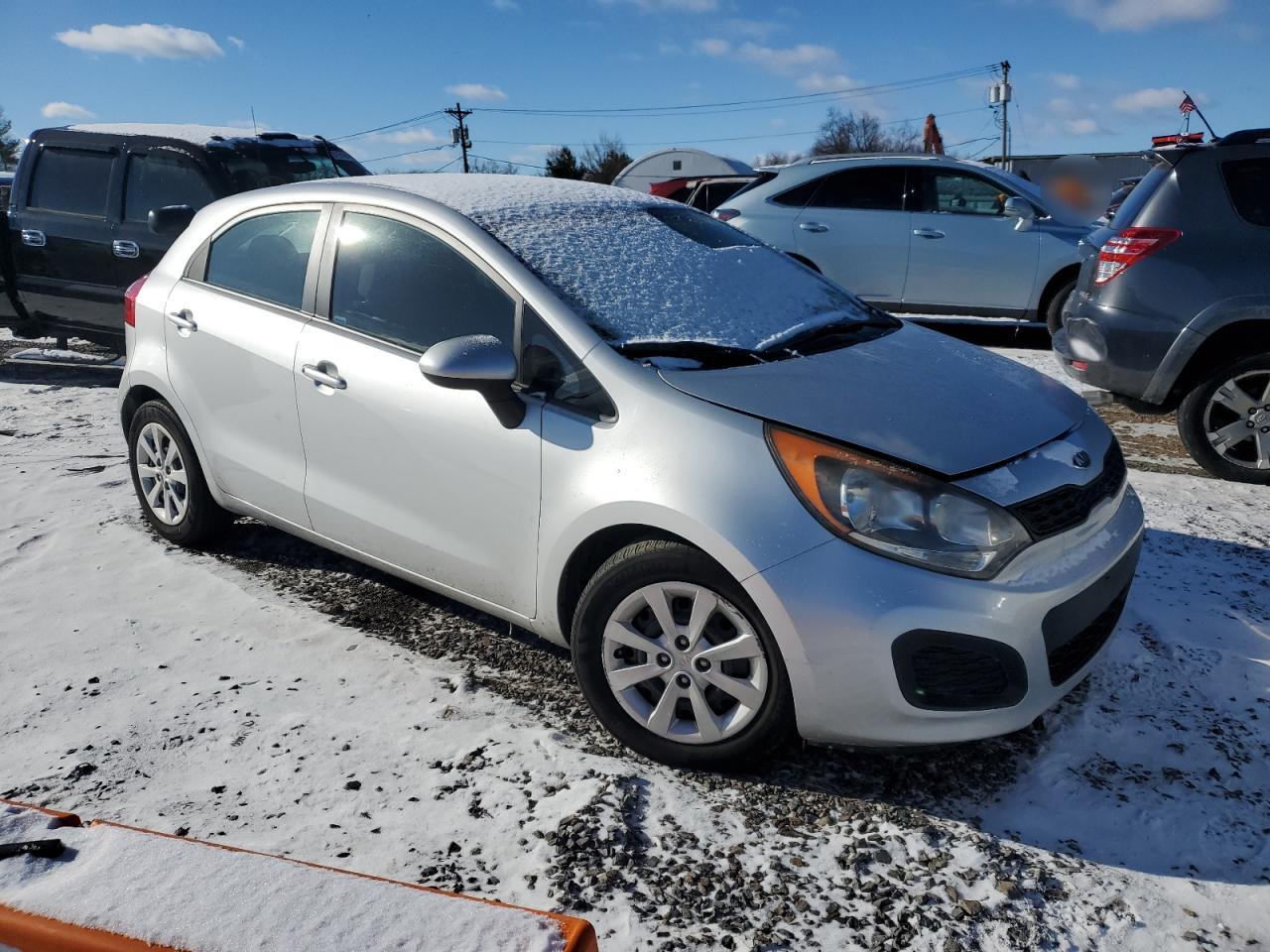 VIN KNADM5A34D6319235 2013 KIA RIO no.4