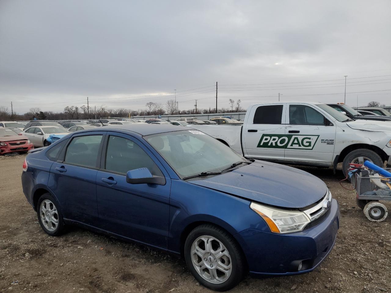 2009 Ford Focus - Image 4