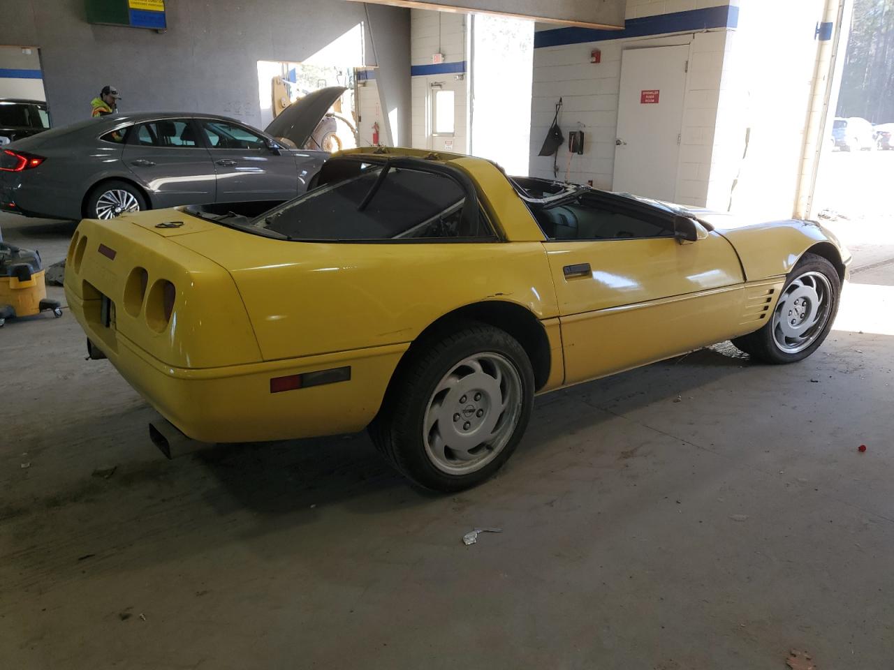 1991 Chevrolet Corvette - Image 3