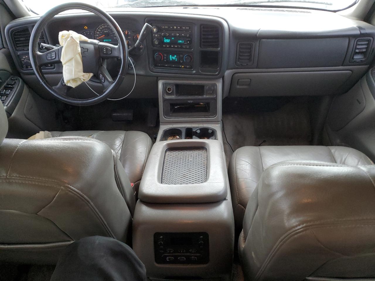 2003 Chevrolet Tahoe - Image 8