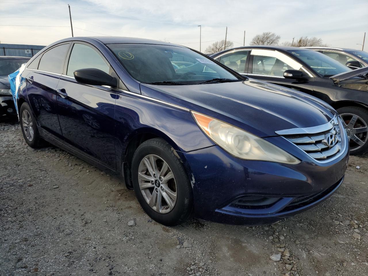 2011 Hyundai Sonata - Image 4